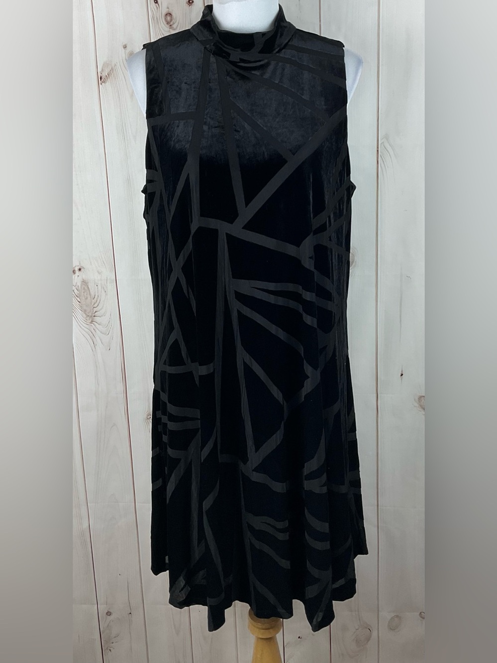 Chico’s Women’s Black Velvet Burnout Mock Neck A-Line Sleeveless Dress Size 3/XL